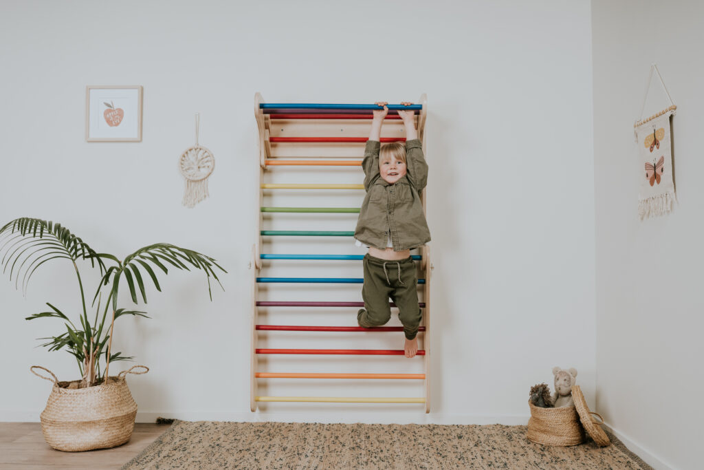 Set Pikler Triangle 2 în 1 + Perete Suedez - Curcubeu – imagine 6